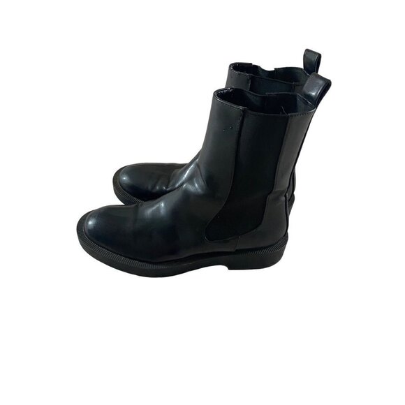 Zara Women's Black Flat Chelsea Classic Ankle Boots Pull On - 38 (US 7.5) - Picture 1 of 10